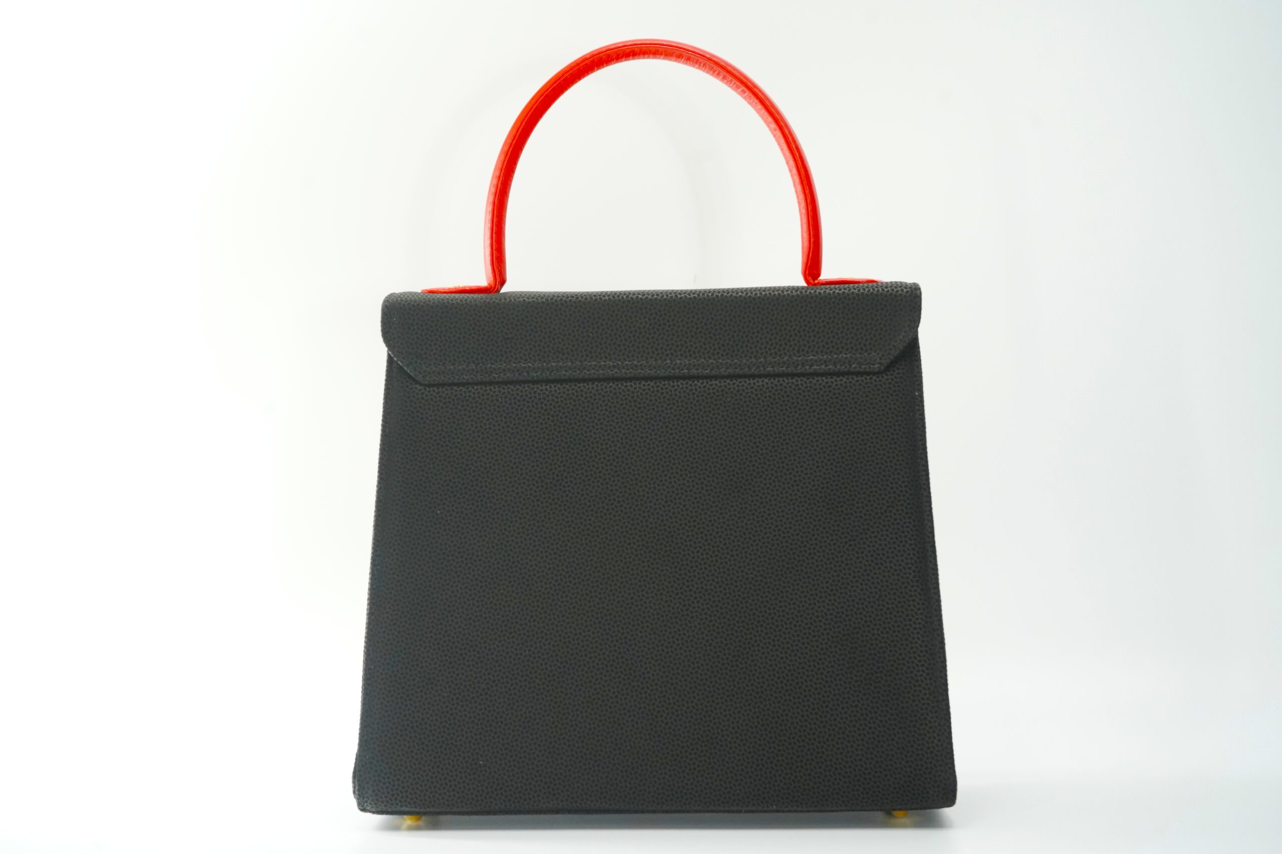 What Colour Handbag With Red Dress